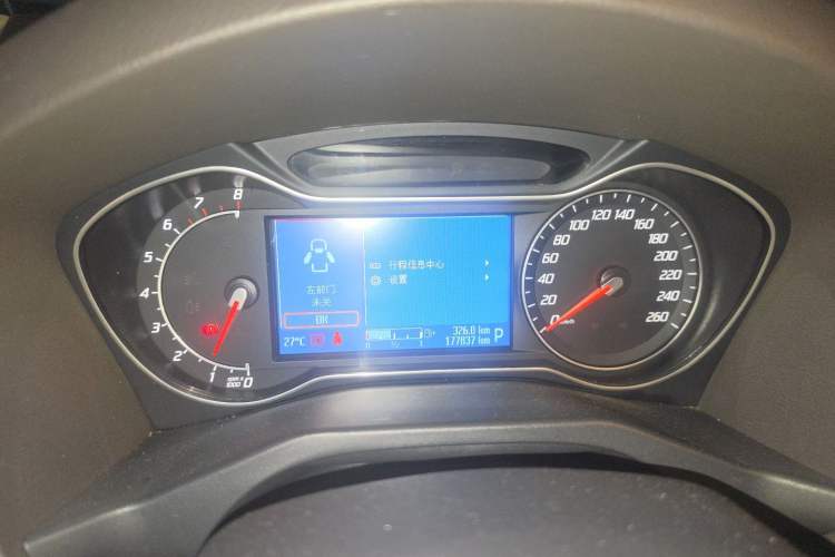 Used Ford Mondeo 2011 2.0L GTDi 200 Fashion Edition Instrument Cluster