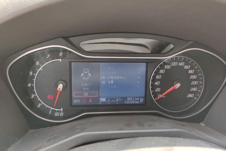 Used Ford Mondeo 2011 2.0L GTDi 200 Fashion Edition Instrument Cluster