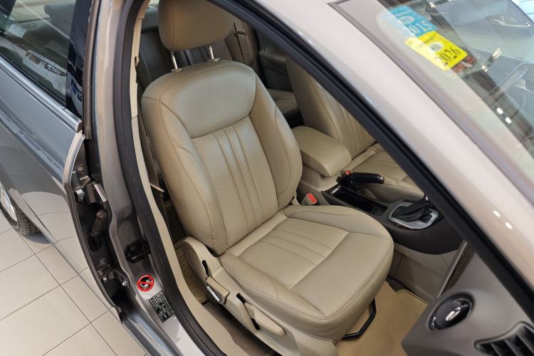 Used Ford Mondeo 2011 2.0L GTDi 200 Luxury Edition Interior 1