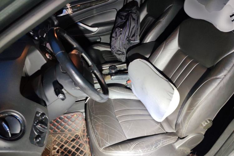 Used Ford Mondeo 2011 2.0L GTDi 200 Luxury Edition Left Front Seat