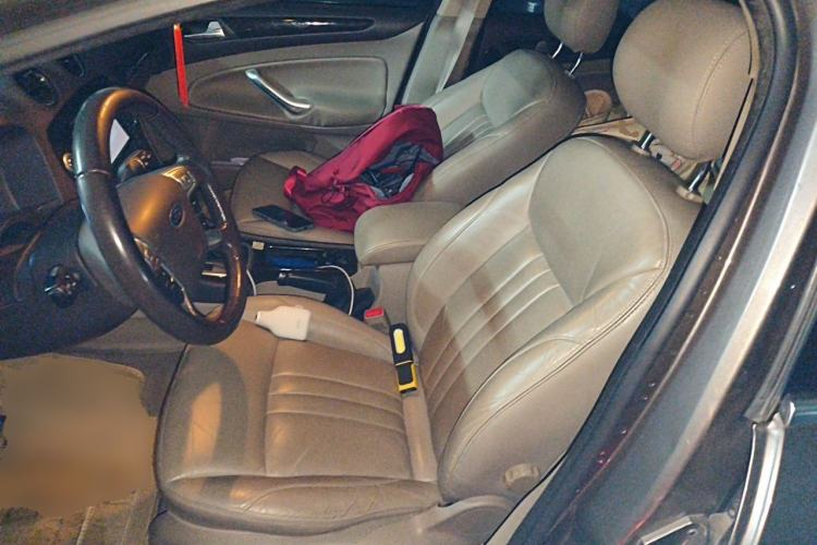 Used Ford Mondeo 2011 2.3L Luxury Model Left Front Seat