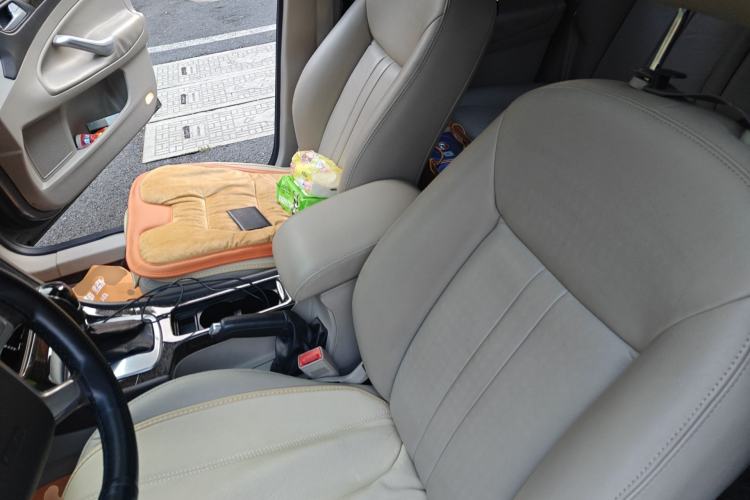 Used Ford Mondeo 2011 2.0L GTDi 200 Fashion Edition Left Front Seat
