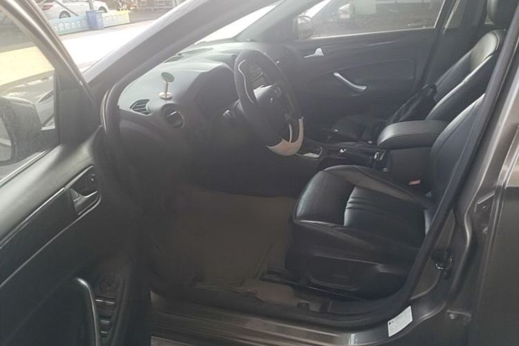 Used Ford Mondeo 2011 2.0L GTDi 200 Luxury Edition Left Front Seat
