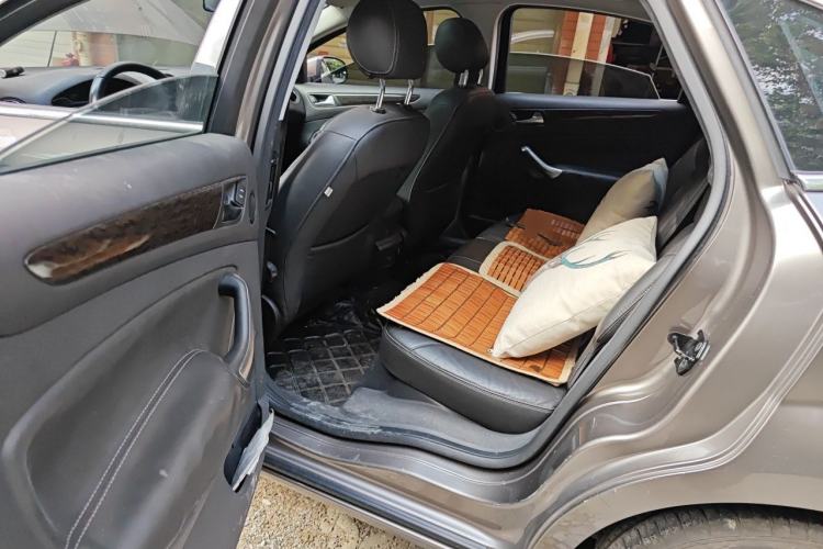 Used Ford Mondeo 2011 2.0L GTDi 200 Luxury Edition Left Rear Seat