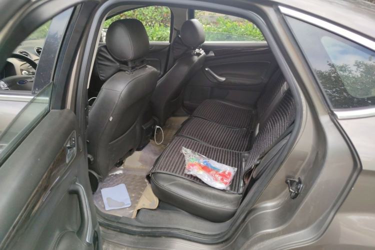 Used Ford Mondeo 2011 2.3L Luxury Model Left Rear Seat