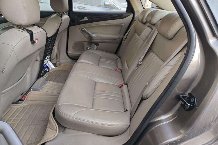 Used Ford Mondeo 2011 2.0L GTDi 200 Luxury Edition Left Rear Seat