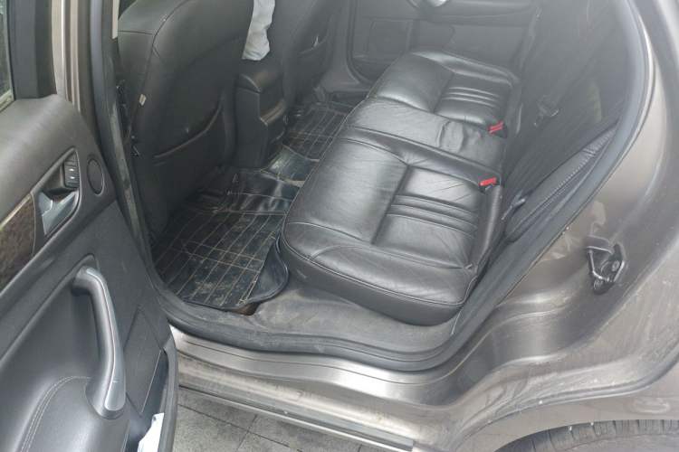 Used Ford Mondeo 2011 2.0L GTDi 200 Luxury Edition Left Rear Seat