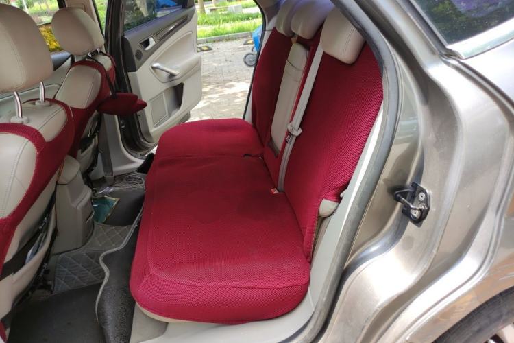 Used Ford Mondeo 2011 2.0L GTDi 200 Fashion Edition Left Rear Seat