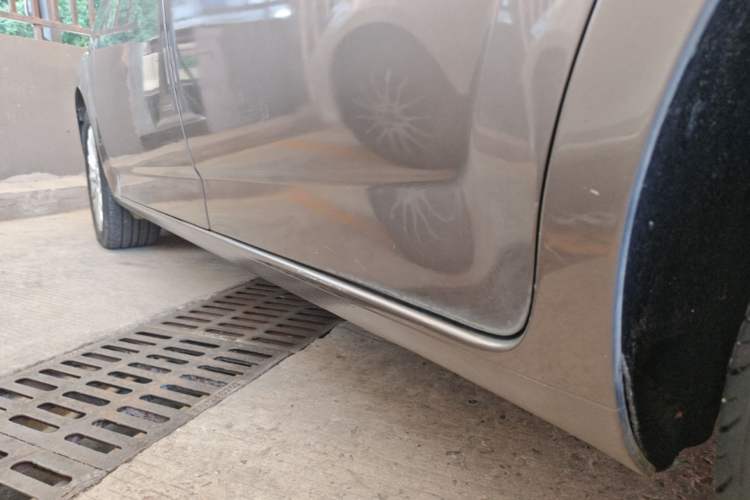 Used Ford Mondeo 2011 2.3L Luxury Model Left Side Sill