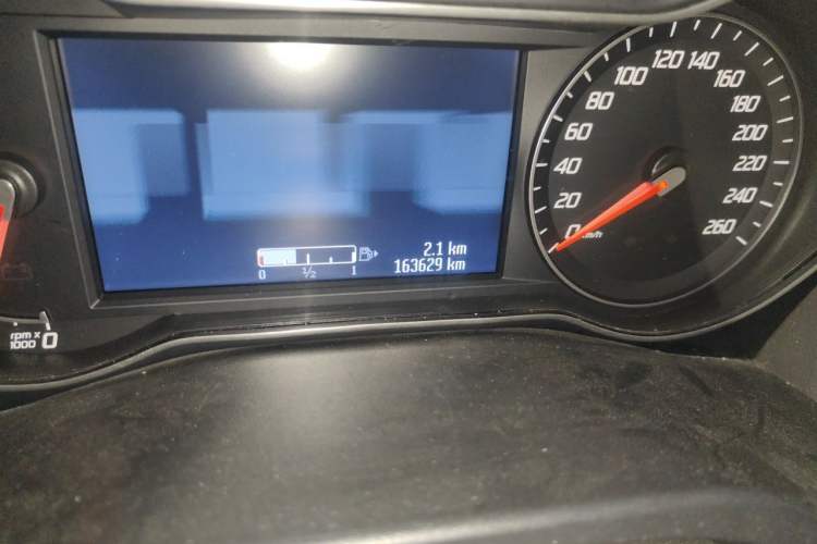 Used Ford Mondeo 2011 2.0L GTDi 200 Luxury Edition Odometer Close Up