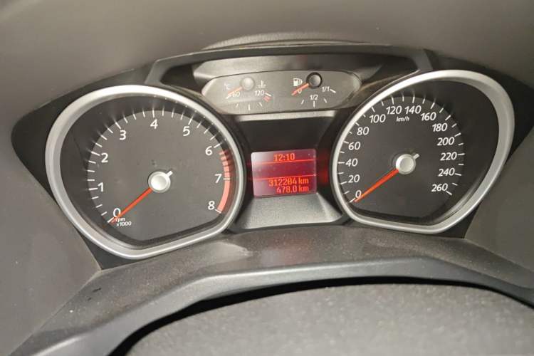 Used Ford Mondeo 2011 2.3L Fashion Edition Odometer Close Up