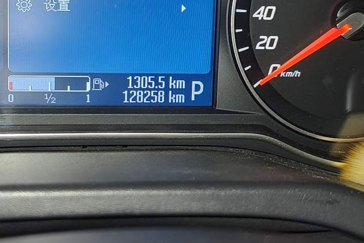 Used Ford Mondeo 2011 2.0L GTDi 200 Luxury Edition Odometer Close Up