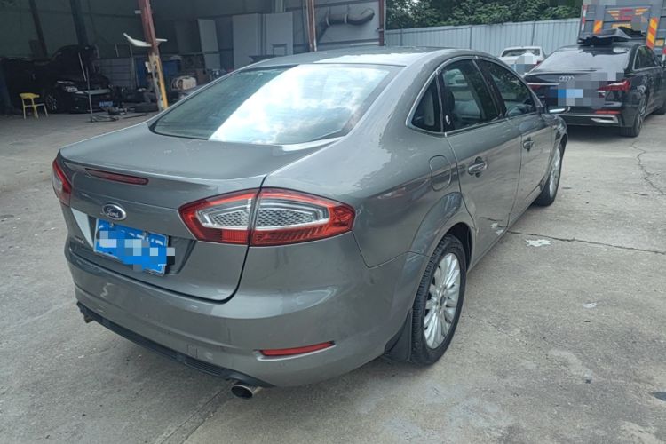 Used Ford Mondeo 2011 2.0L GTDi 200 Luxury Edition Rear Right 45 Deg