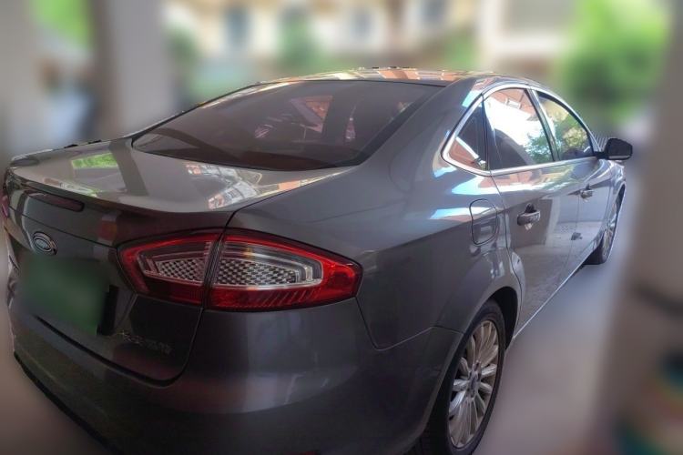 Used Ford Mondeo 2011 2.0L GTDi 200 Fashion Edition Rear Right 45 Deg