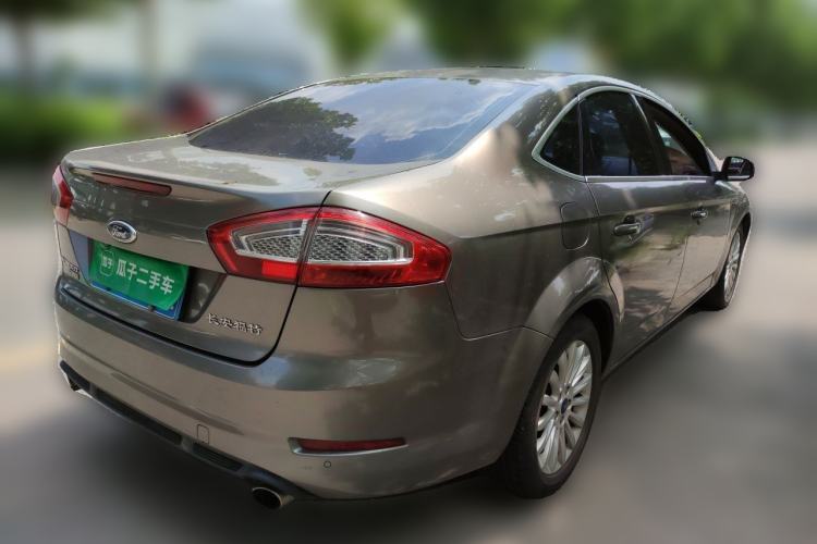 Used Ford Mondeo 2011 2.0L GTDi 200 Fashion Edition Rear Right 45 Deg