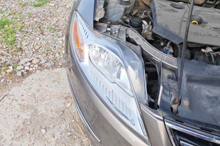 Used Ford Mondeo 2011 2.3L Fashion Edition Right Front Headlight
