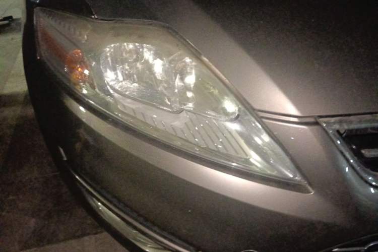 Used Ford Mondeo 2011 2.0L GTDi 200 Fashion Edition Right Front Headlight