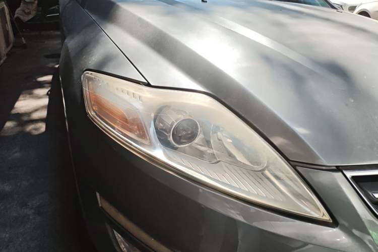Used Ford Mondeo 2011 2.3L Fashion Edition Right Front Headlight