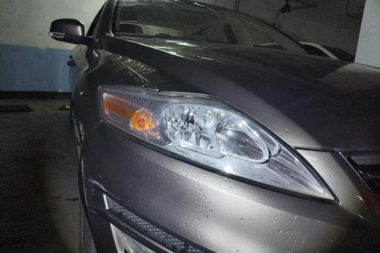 Used Ford Mondeo 2011 2.0L GTDi 200 Fashion Edition Right Front Headlight