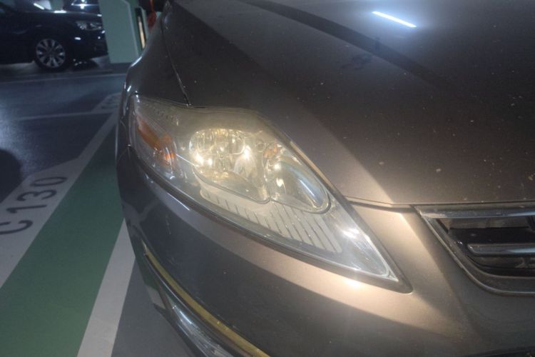 Used Ford Mondeo 2011 2.0L GTDi 200 Fashion Edition Right Front Headlight