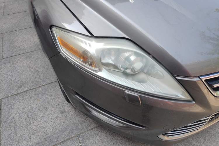 Used Ford Mondeo 2011 2.0L GTDi 200 Luxury Edition Right Front Headlight