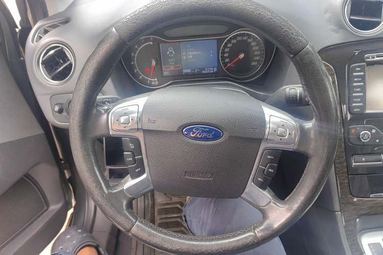 Used Ford Mondeo 2011 2.0L GTDi 200 Luxury Edition Steering Wheel