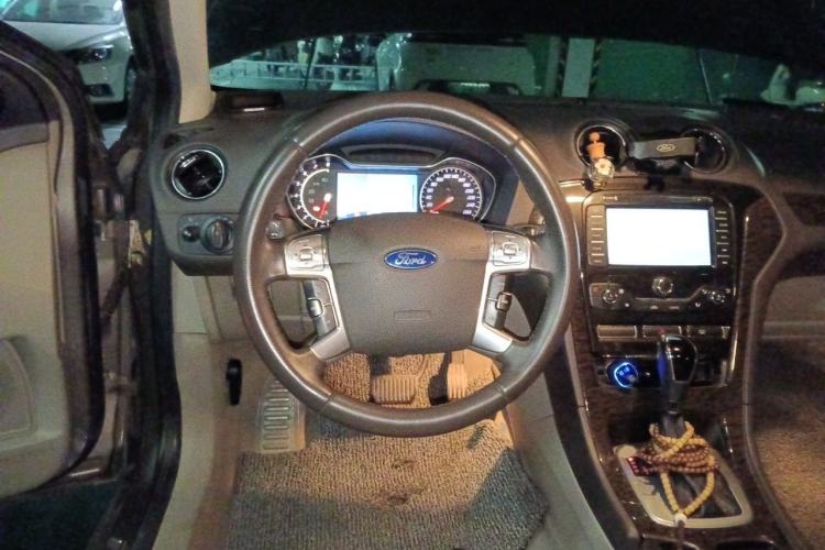 Used Ford Mondeo 2011 2.3L Luxury Model Steering Wheel