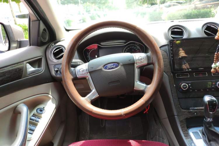 Used Ford Mondeo 2011 2.0L GTDi 200 Fashion Edition Steering Wheel