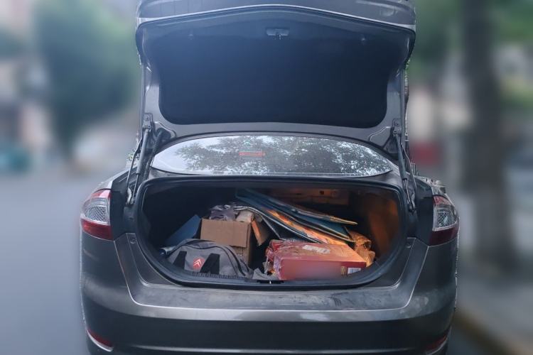 Used Ford Mondeo 2011 2.0L GTDi 200 Fashion Edition Trunk
