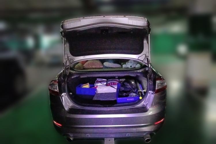 Used Ford Mondeo 2011 2.3L Luxury Model Trunk