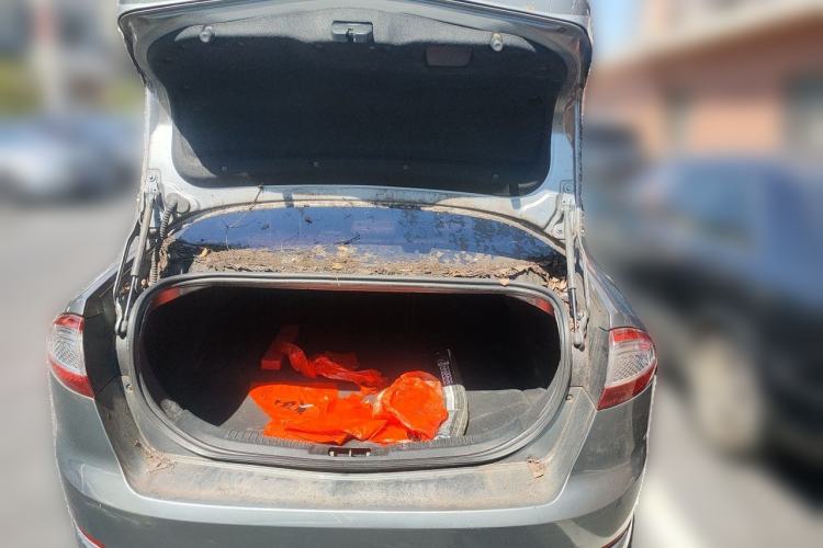 Used Ford Mondeo 2011 2.3L Fashion Edition Trunk