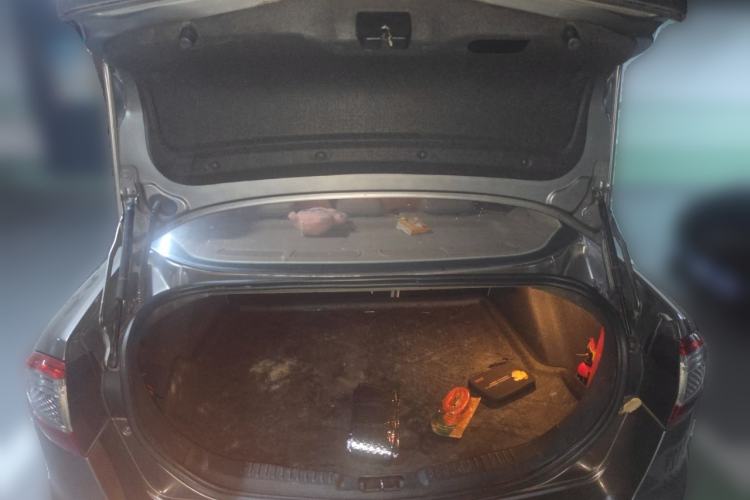 Used Ford Mondeo 2011 2.0L GTDi 200 Fashion Edition Trunk