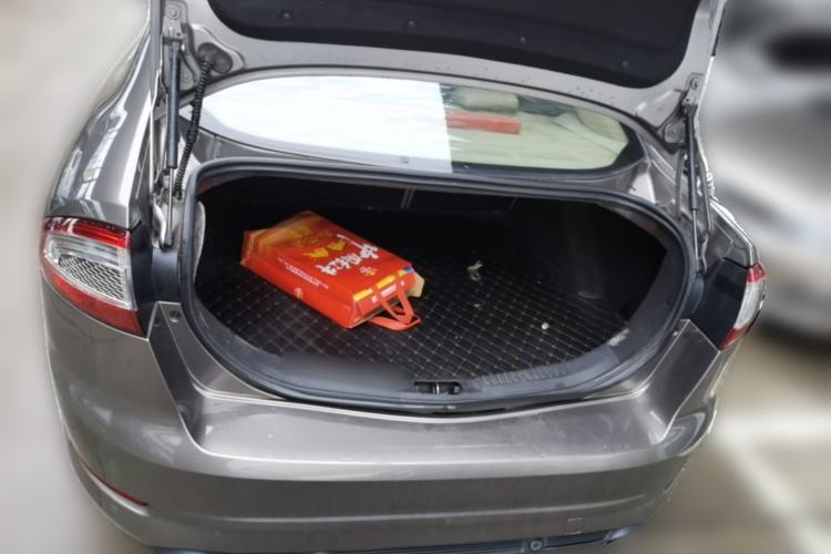 Used Ford Mondeo 2011 2.3L Fashion Edition Trunk