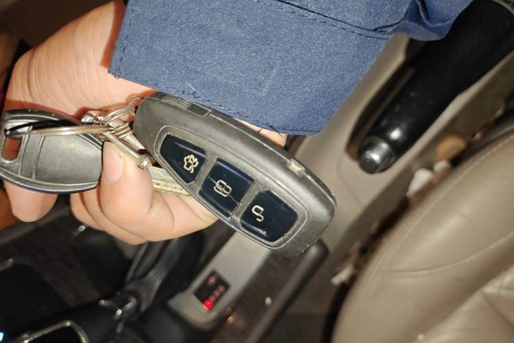 Used Ford Mondeo 2011 2.3L Luxury Model Vehicle Key