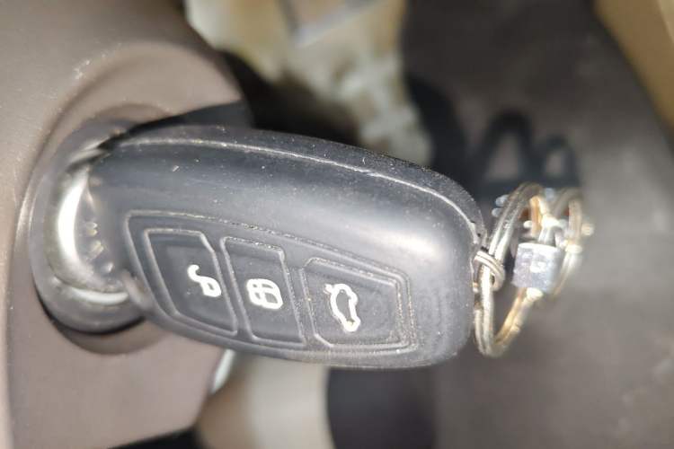 Used Ford Mondeo 2011 2.3L Fashion Edition Vehicle Key