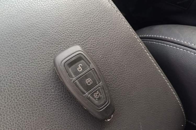 Used Ford Mondeo 2011 2.0L GTDi 200 Luxury Edition Vehicle Key