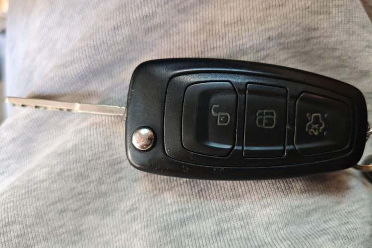 Used Ford Mondeo 2011 2.3L Fashion Edition Vehicle Key