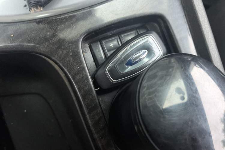 Used Ford Mondeo 2011 2.3L Luxury Model Vehicle Key