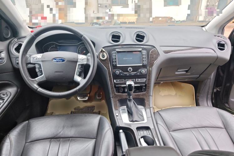 Used Ford Mondeo 2011 2.0L GTDi 200 Luxury Edition Center Console