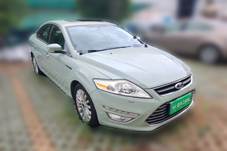Used Ford Mondeo 2011 2.0L GTDi 200 Luxury Edition Front Right 45 Deg
