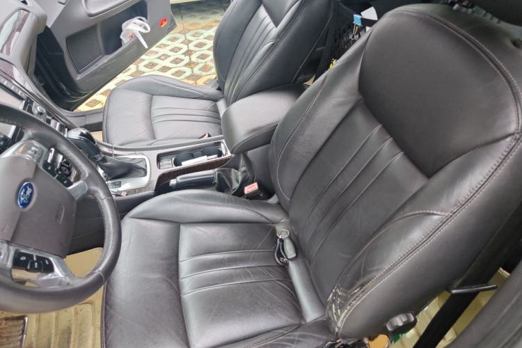 Used Ford Mondeo 2011 2.0L GTDi 200 Luxury Edition Left Front Seat