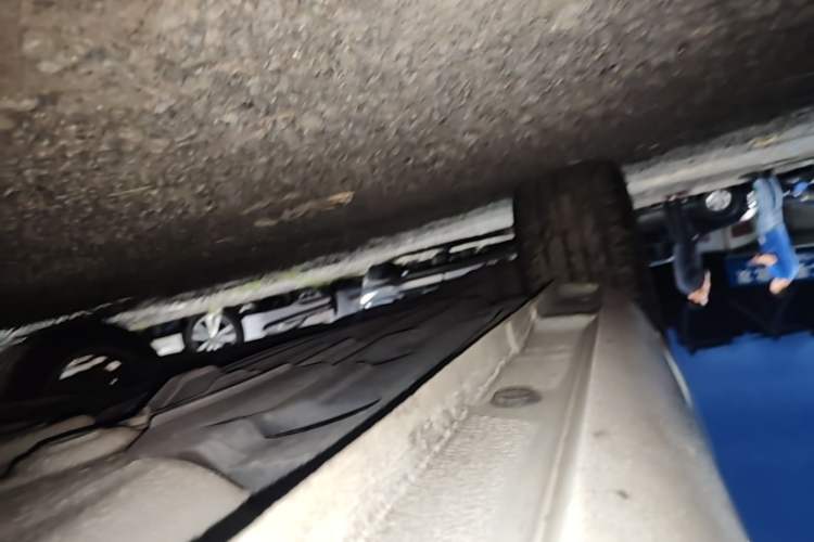 Used Ford Mondeo 2011 2.0L GTDi 200 Fashion Edition Chassis Rear Right
