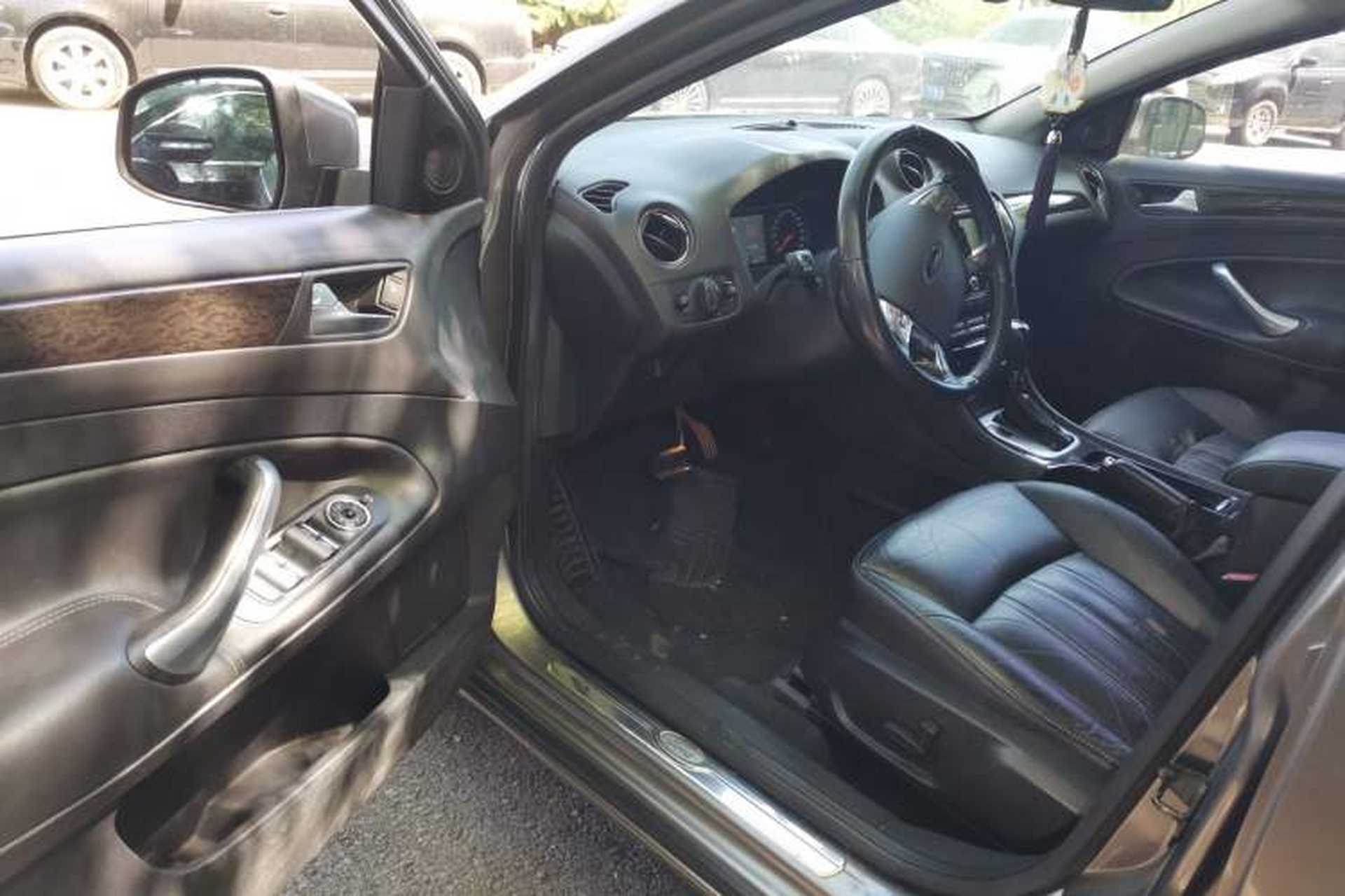 Used Ford Mondeo 2011 2.0L GTDi240 Ultimate Edition Driver Seat