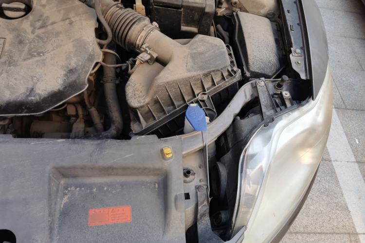 Used Ford Mondeo 2011 2.0L GTDi 200 Fashion Edition Engine Bay Left