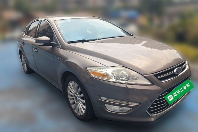 Used Ford Mondeo 2011 2.0L GTDi 200 Luxury Edition Front Right 45 Deg