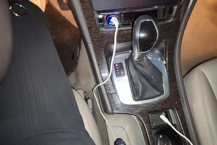 Used Ford Mondeo 2011 2.0L GTDi 200 Fashion Edition Gear Lever