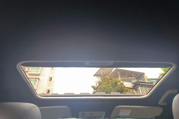 Used Ford Mondeo 2011 2.0L GTDi 200 Luxury Edition Headliner