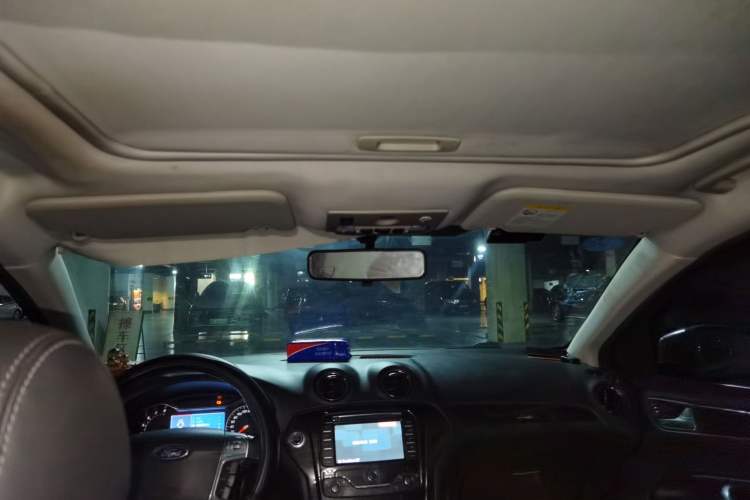 Used Ford Mondeo 2011 2.0L GTDi 200 Luxury Edition Headliner