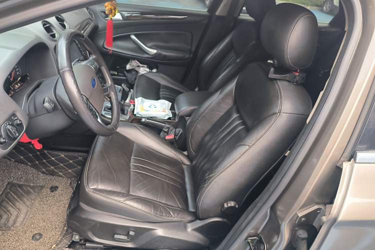 Used Ford Mondeo 2011 2.0L GTDi 200 Luxury Edition Left Front Seat