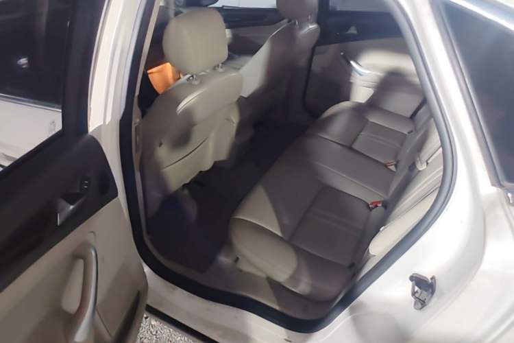 Used Ford Mondeo 2011 2.0L GTDi 200 Fashion Edition Left Rear Seat
